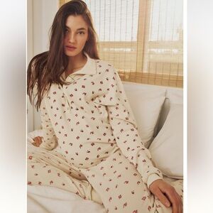 Hatch Cream Waffle Floral Set- Price Firm